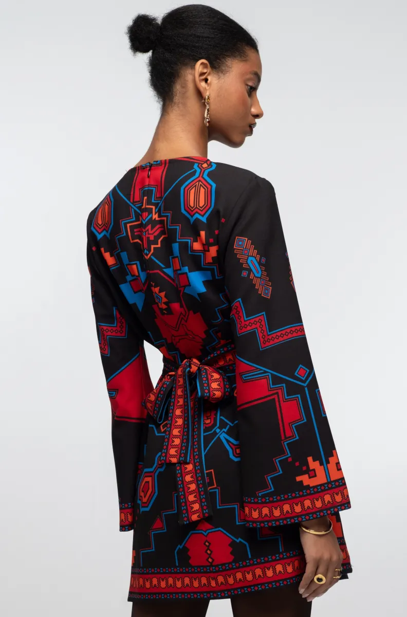 γυναικείο κοντό φόρεμα με διάφορα μοτίβα από την peace and chaos, chronicle short dress