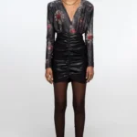 γυναικεία δερμάτινη φούστα σε μαύρο χρώμα από την Peace and chaos, ebony mini skirt