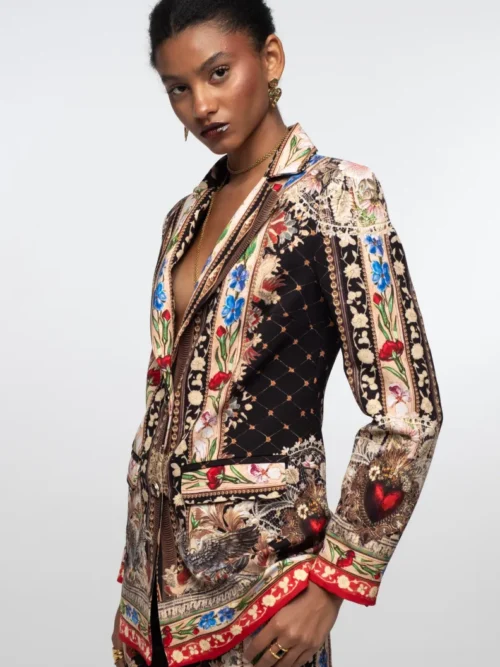 γυναικείο βελούδινο σακάκι με μαύρο χρώμα και διάφορα χρώματα από την peace and chaos, opulence blazer