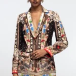 γυναικείο βελούδινο σακάκι με μαύρο χρώμα και διάφορα χρώματα από την peace and chaos, opulence blazer