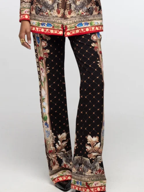 γυναικείο βελούδινο παντελόνι με διάφορα σχέδια σε μαύρο φόντο από την Peace and chaos, opulence pants