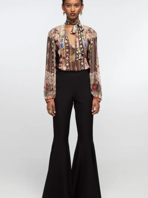 γυναικείο διάφανο πουκάμισο με διάφορα σχέδια από την peace and chaos, opulence top