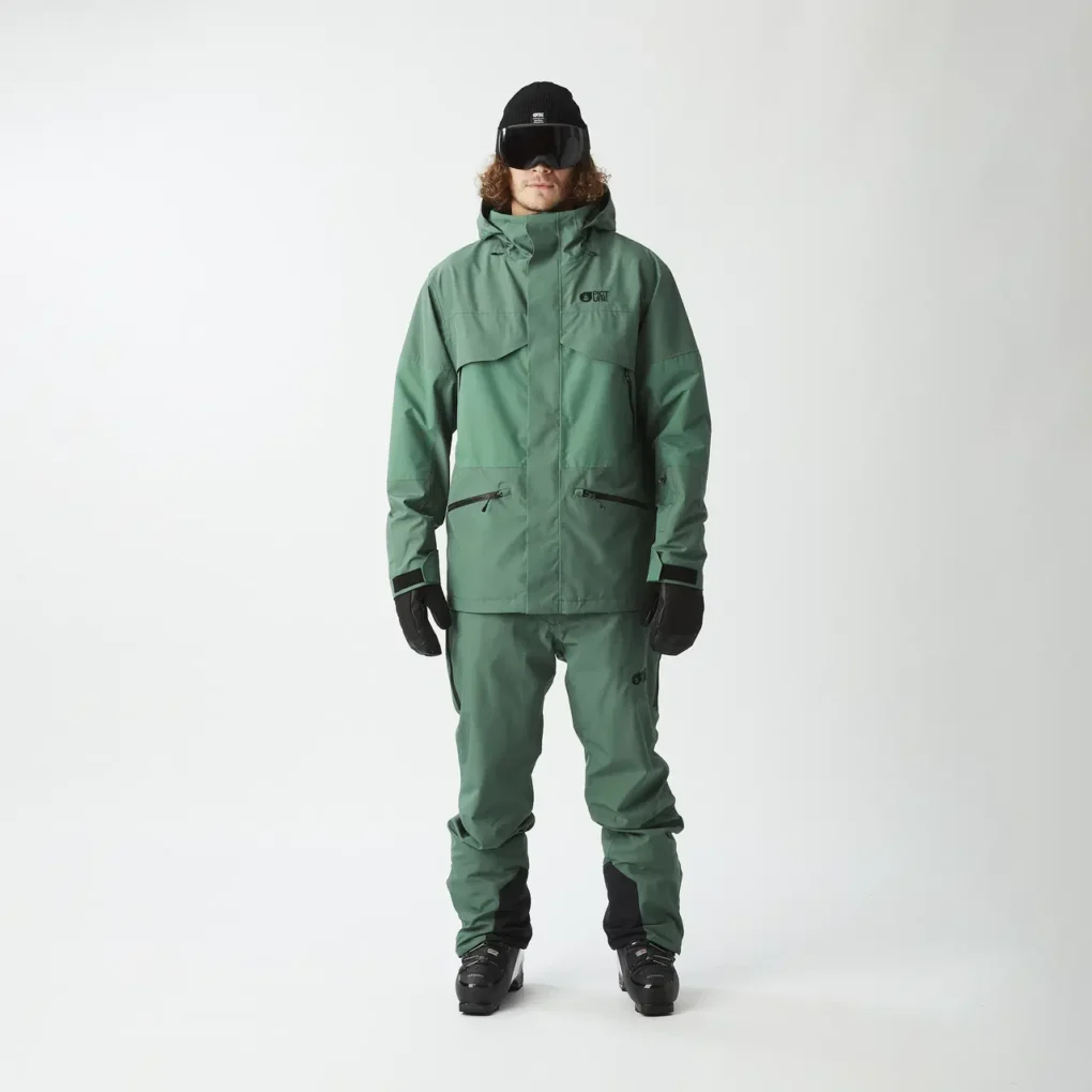 picture-orosi-jacket-smoke-pine2 ανδρικό μπουφάν σε πράσινο χρώμα, τεχνικό για χιονοδρομία από την picture, orosi jacket smoke pine