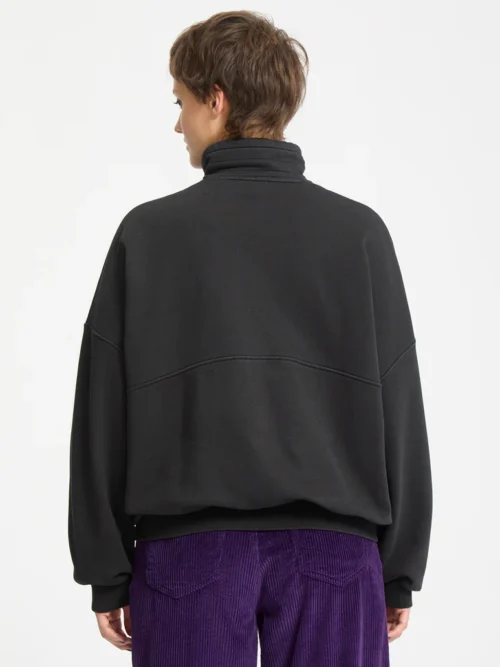 γυναικείο φούτερ χωρίς κουκούλα σε γκρι σκούρο χρώμα από την volcom, reetrostone sweatshirt