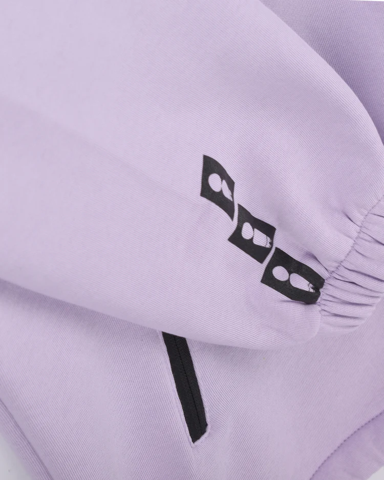 φούτερ σε λιλά χρώμα με τυπώματα από την we ride local, big shot lilac hoodie