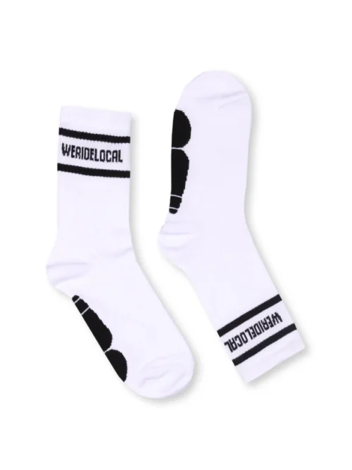 κάλτσες σε λευκό χρώμα από την we ride local, division white socks
