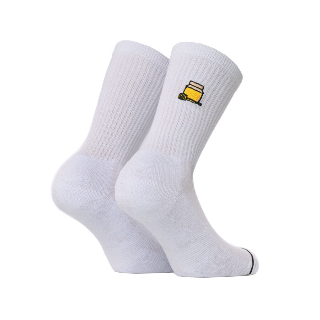 άσπρες κάλτσες με ραμμένο σχέδιο από την bee unusual, honey