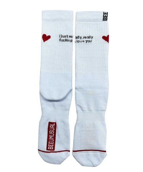 λευκές κάλτσες με σχέδια από την bee unusual, i really fcking love you socks