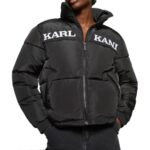 γυναικείο φουσκωτό μπουφάν σε μαύρο χρώμα με επιγραφή στο μπροστινό μέρος από την karl kani, retro puffer jacket