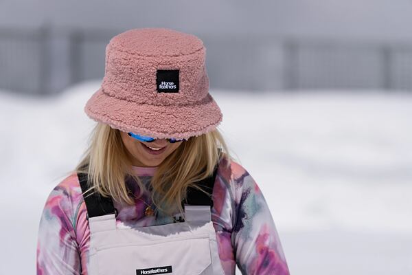 γυναικείο γούνινο καπέλο σε ροζ χρώμα από την horsefeathers , connor hat
