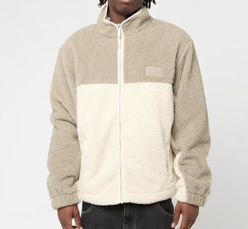 γούνινη ζακέτα με διχρωμία σε μπεζ και άσπρο χρώμα από την karl kani, signature rubber patch teddy zip jacket