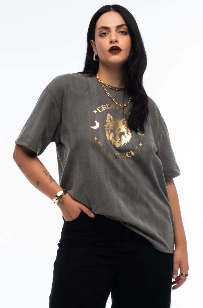 γυναικεία κοντομάνικη μπλούζα σε γκρι χρώμα με τύπωμα στο μπροστινό μέρος από την peace and chaos, creatures t-shirt