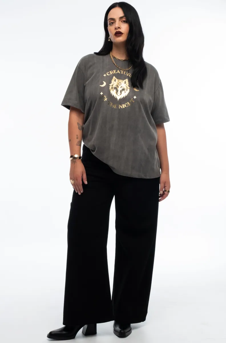 γυναικεία κοντομάνικη μπλούζα σε γκρι χρώμα με τύπωμα στο μπροστινό μέρος από την peace and chaos, creatures t-shirt