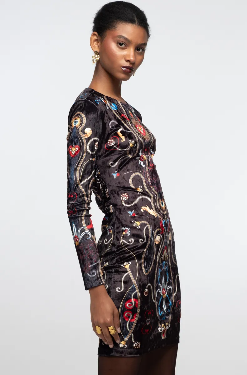 γυναικείο κοντό φόρεμα με διάφορα σχέδια από την peace and chaos, dusk bodycon dress