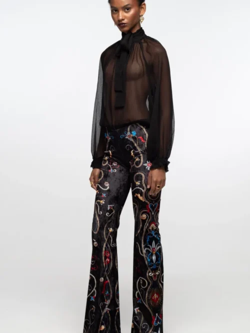 γυναικείο βελούδινο παντελόνι με μαύρο φόντο και διάφορα σχέδια από την peace and chaos, dusk pants