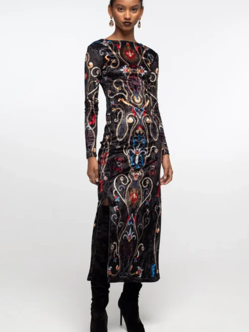 γυναικείο βελούδινο φόρεμα με διάφορα σχέδια και ανοιχτή πλάτη από την peace and chaos, dusk slit dress velvet