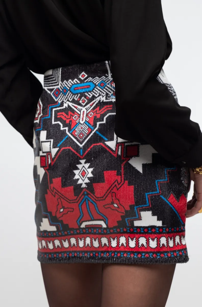 γυναικεία κοντή φούστα με πούλιες και διάφορα σχέδια από την peace and chaos, legacy mini skirt