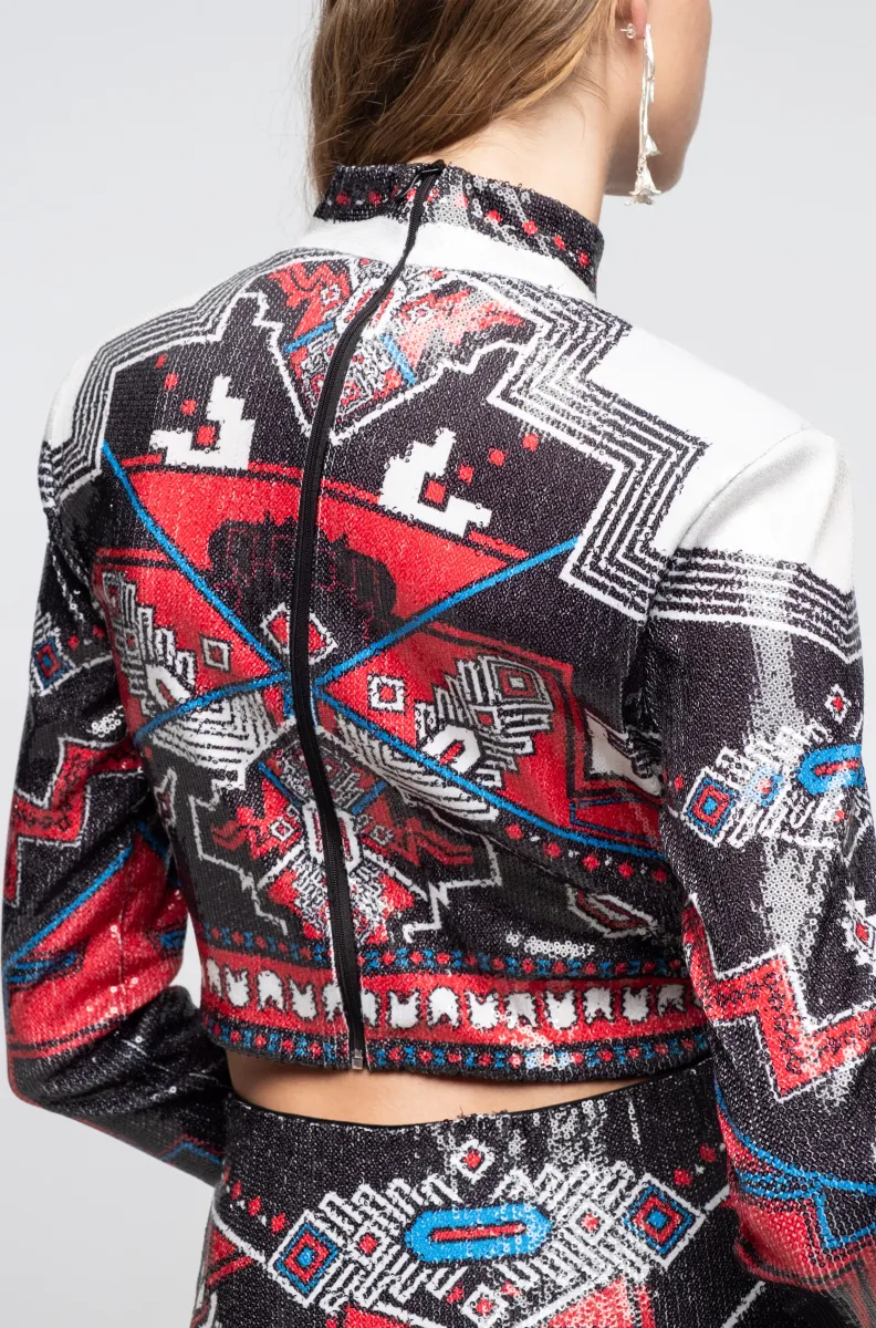 γυναικεία κοντή μπλούζα με πούλιες και διάφορα σχέδια από την peace and chaos, legacy turtleneck top