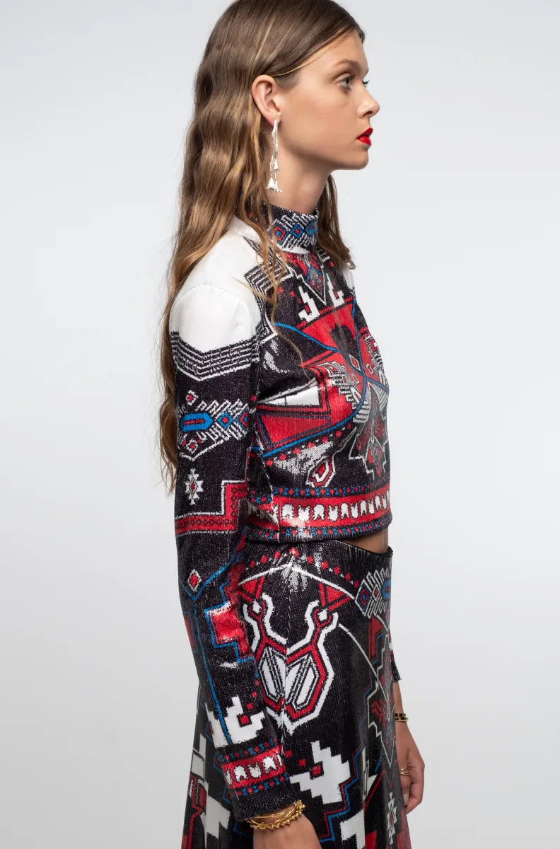 γυναικεία κοντή μπλούζα με πούλιες και διάφορα σχέδια από την peace and chaos, legacy turtleneck top