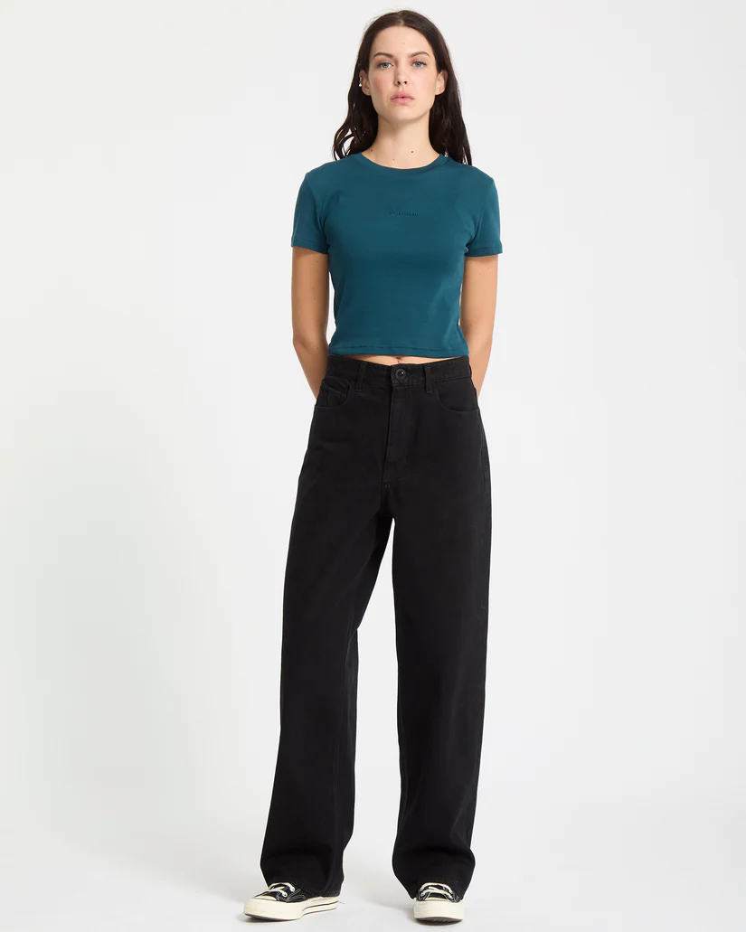 γυναικείο μαύρο τζιν παντελόνι σε ίσια γραμμή από την volcom, weelow II jeans