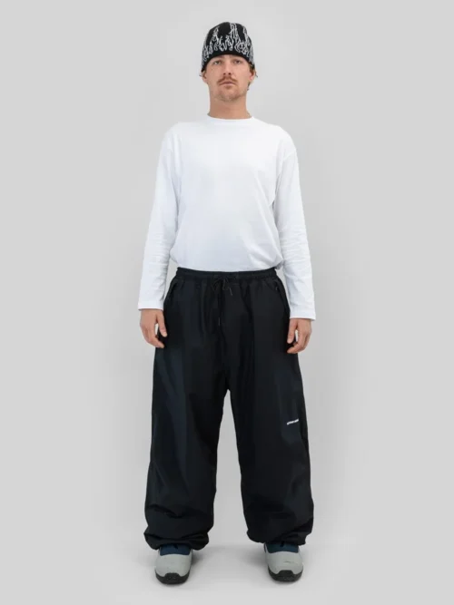 παντελόνι για σκι σε μαύρο χρώμα από την beyond medals, park pants