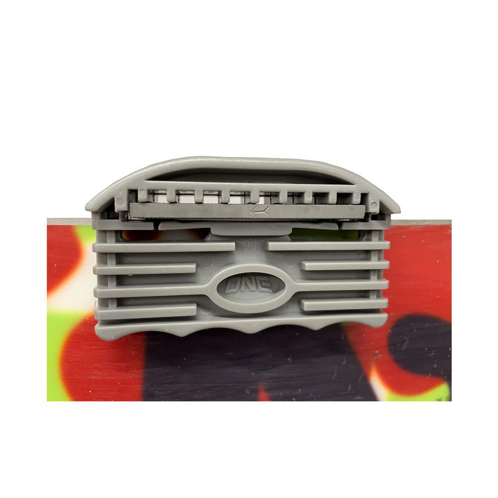 Το Edger Kit είναι ένα μίνι κιτ συντήρησης βάσης και ακμών που κρατά τα πράγματα απλά.