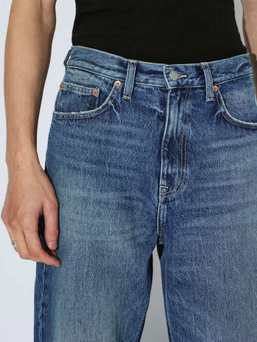 Τζίν παντελόνι από την εταιρεία Dr.Denim.