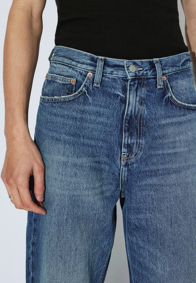 Τζίν παντελόνι από την εταιρεία Dr.Denim.