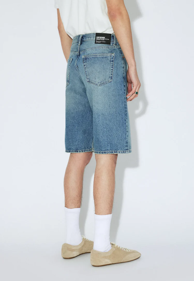 Τζίν βερμούδα μέχρι το γόνατο από την εταιρεία Dr.Denim.