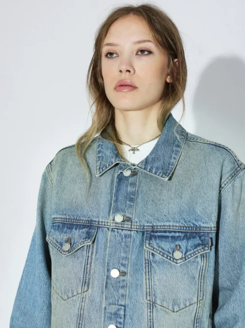 Τζίν μπουφάν από την εταιρία Dr.Denim.