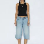 Τζίν βερμούδα κάτω από το γόνατο από την εταιρεία Dr.Denim.