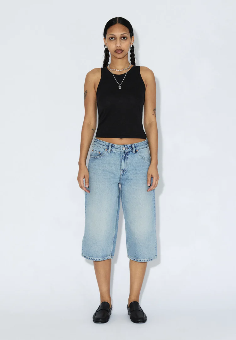 Τζίν βερμούδα κάτω από το γόνατο από την εταιρεία Dr.Denim.