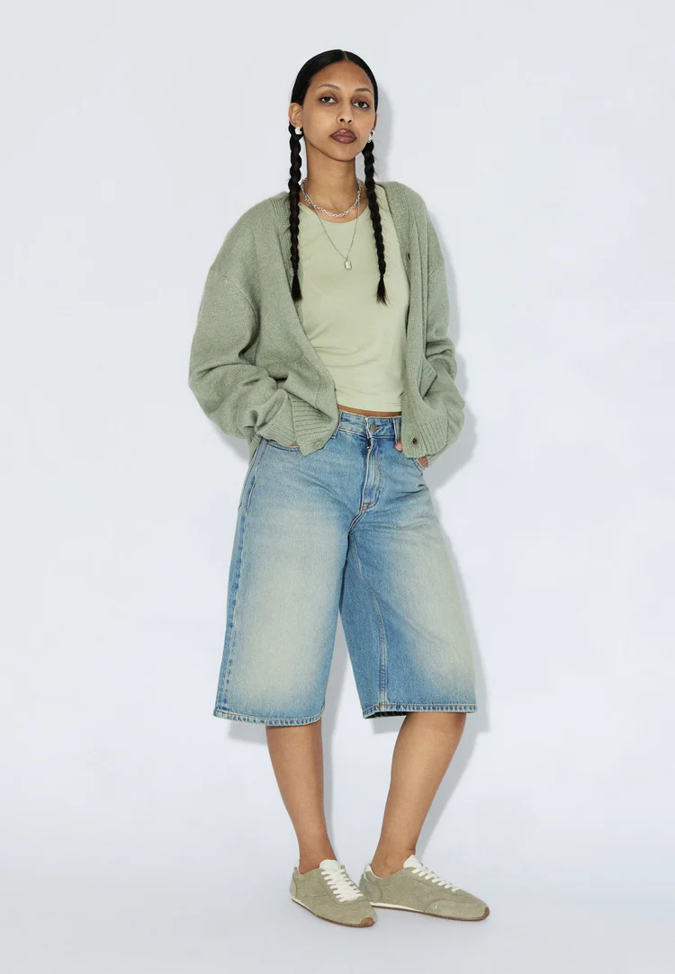 Τζίν βερμούδα μέχρι το γόνατο από την εταιρεία Dr.Denim.