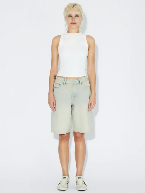 Τζίν βερμούδα μέχρι το γόνατο από την εταιρεία Dr.Denim.