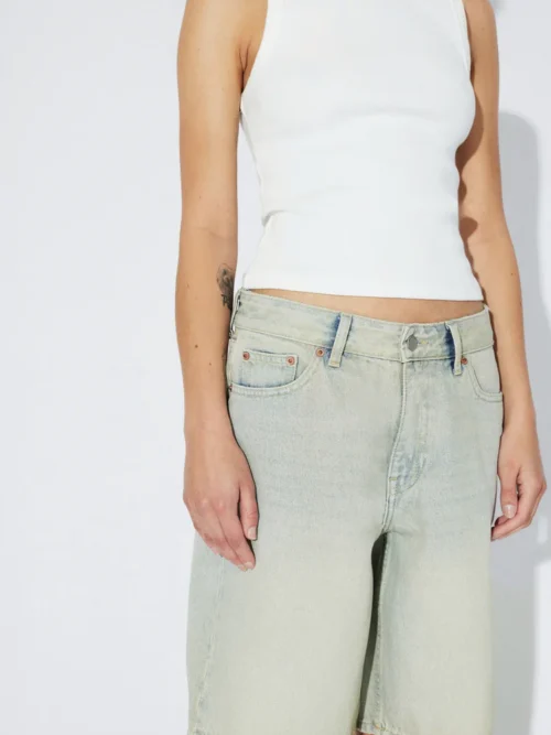 Τζίν βερμούδα μέχρι το γόνατο από την εταιρεία Dr.Denim.