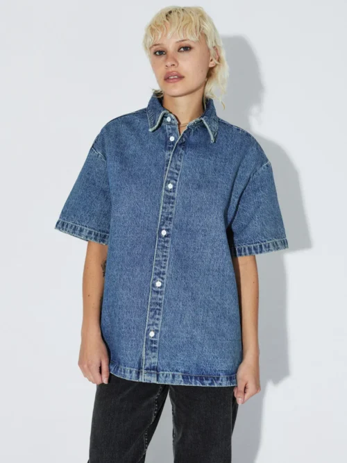 Τζίν πουκάμισο από την εταιρία Dr.Denim.