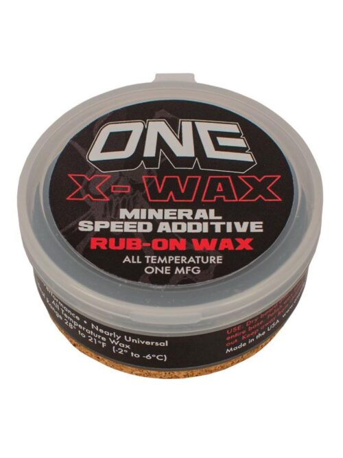 Φθοριωμένο κερί τύπου rub-on με εφαρμοστή από φελλό. Κατάλληλο για όλες τις θερμοκρασίες από την εταιρία Oneball.