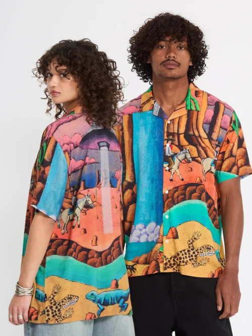 Πουκάμισο με σχέδια από την εταιρία Volcom.