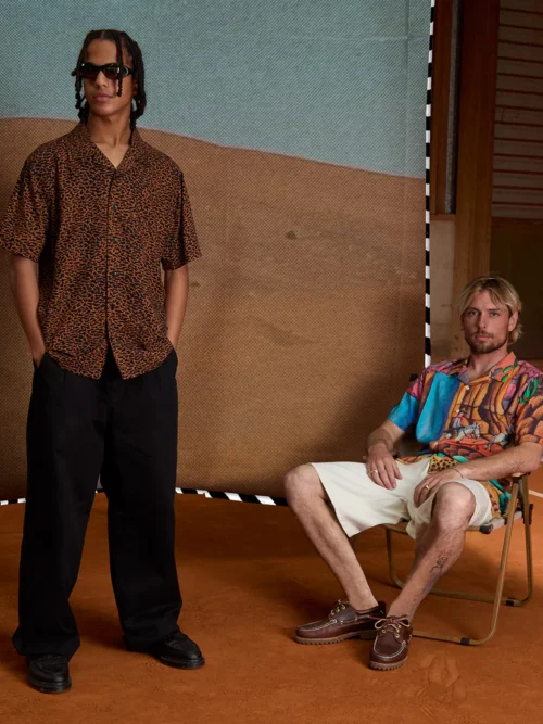 Πουκάμισο με σχέδια από την εταιρία Volcom.