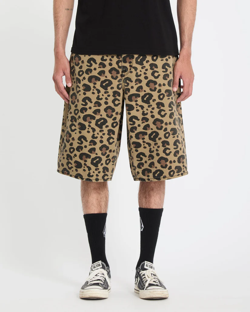 A2012606_CHE_1 Βερμούδα με animal print από την εταιρία Volcom.