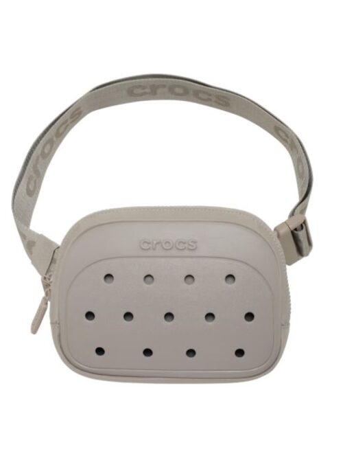 Μικρή τσάντα από την εταιρία Crocs.