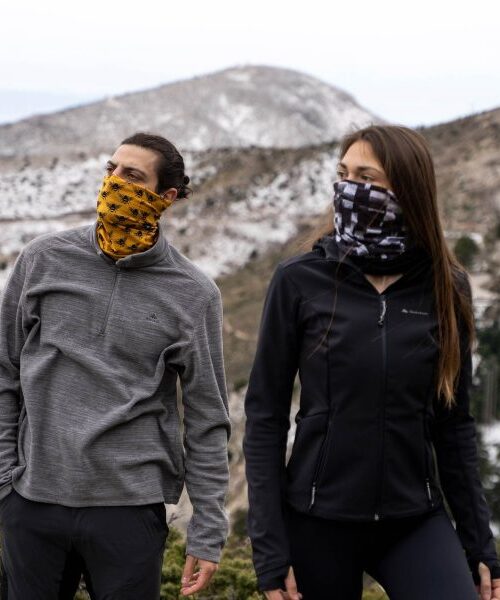 Κασκόλ από την εταιρία Bee Unusual.