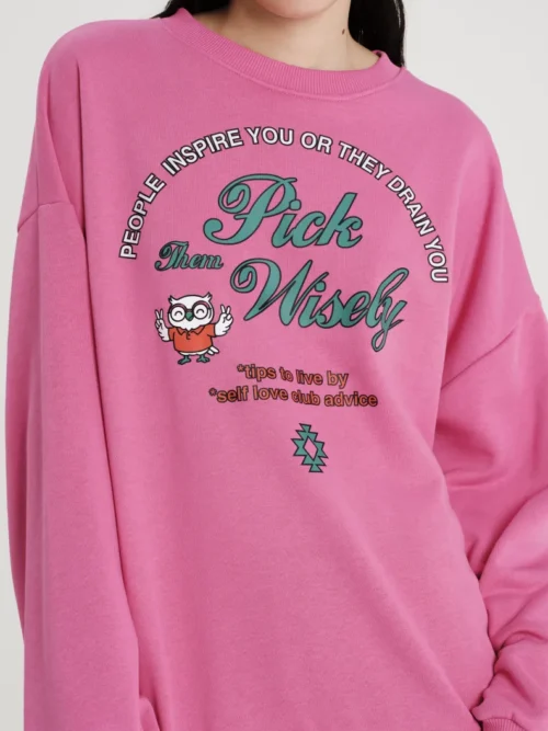 Φούτερ από την Peace & Chaos με σχέδια.