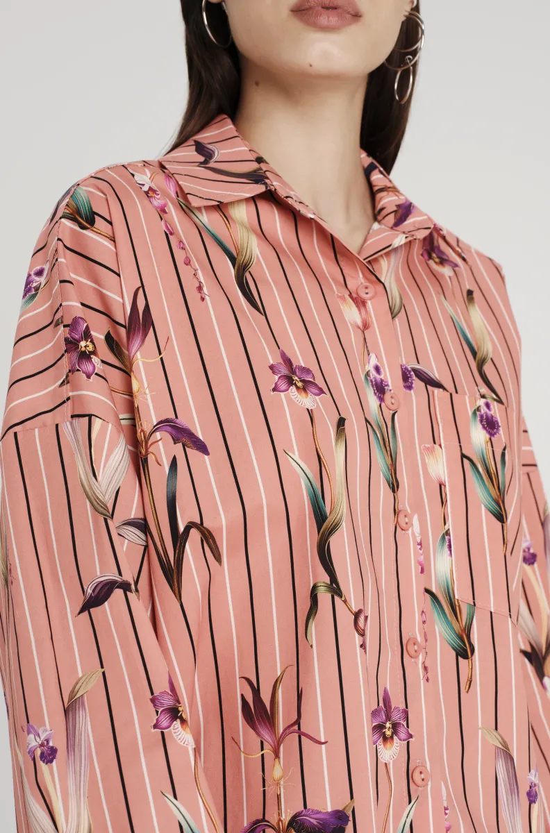 Πουκάμισο με λουλούδια από την εταιρία Peace and Chaos.