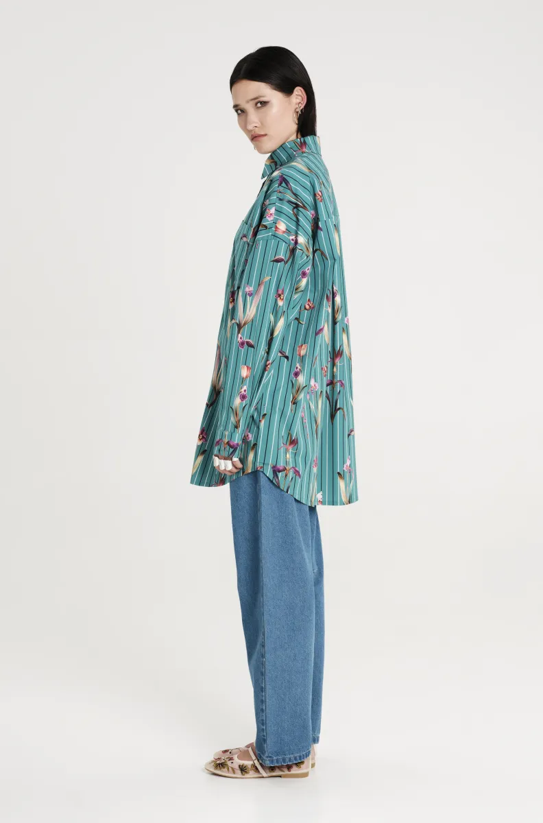 Πουκάμισο με λουλούδια από την εταιρία Peace and Chaos.