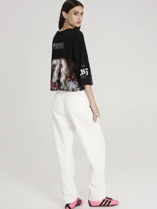 Μπλούζα με δαντέλα και σχέδια από την εταιρία Peace and Chaos.