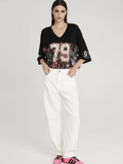 Μπλούζα με δαντέλα και σχέδια από την εταιρία Peace and Chaos.