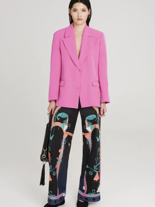 Παντελόνι σε μαύρο χρώμα με σχέδια από την εταιρία Peace and Chaos.