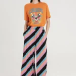 Παντελόνι με γραμμές από την εταιρία Peace and Chaos.