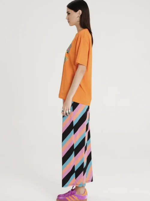 Παντελόνι με γραμμές από την εταιρία Peace and Chaos.